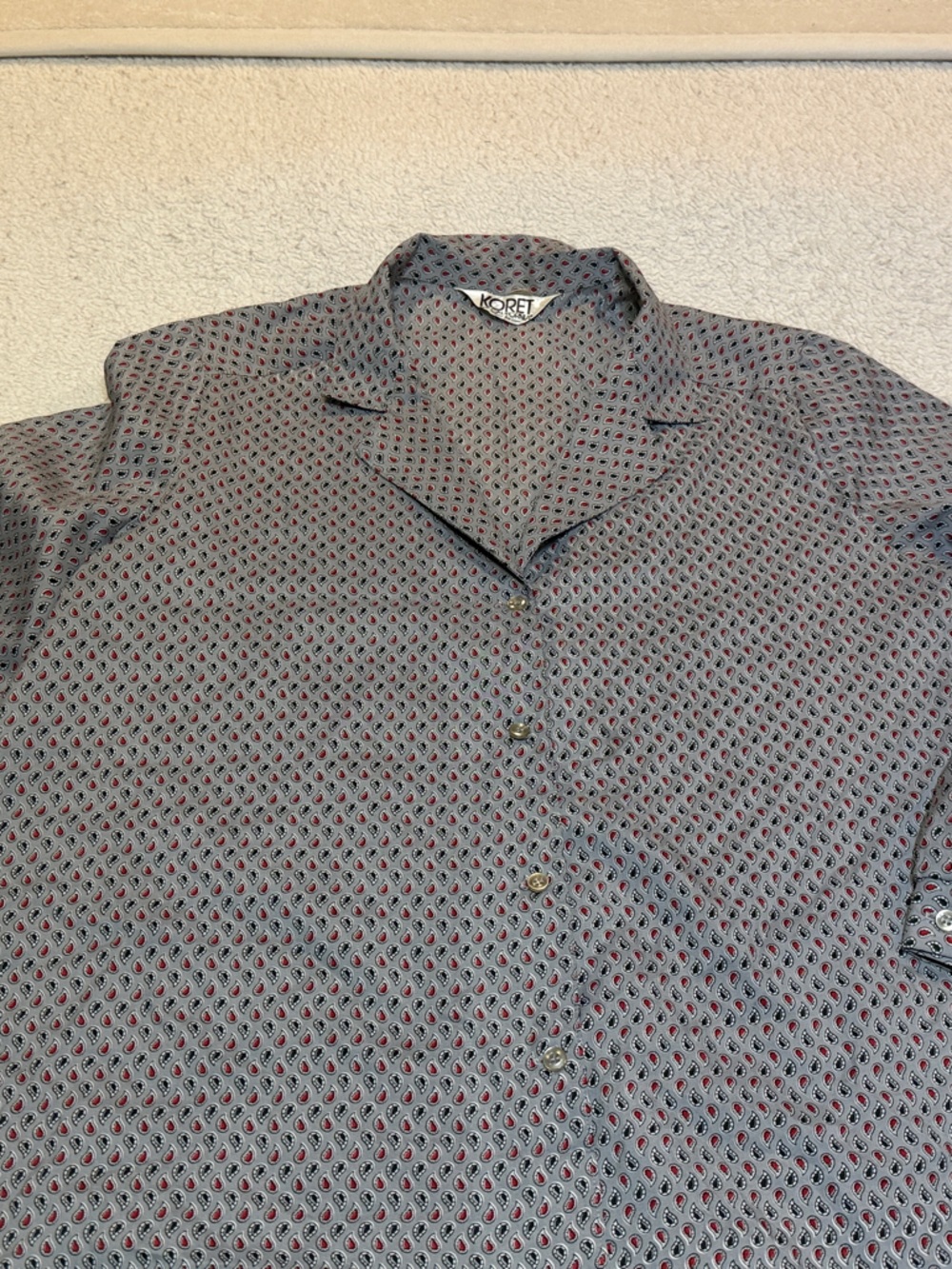 Koret Gray Button-Down Shirt with Red Dot Pattern